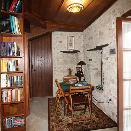 Afames House - Beautiful Traditional House *