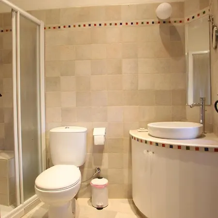 Afames House - Beautiful Traditional House أومودوس