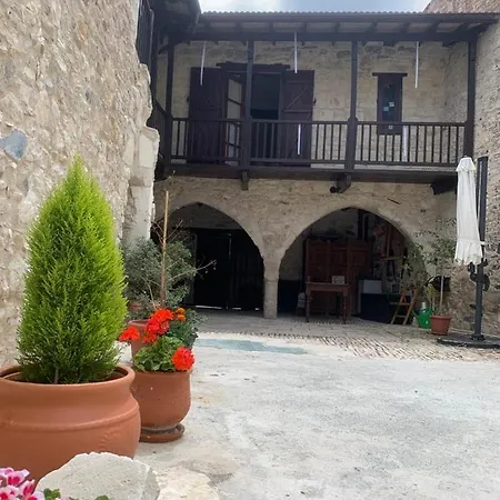 Afames House - Beautiful Traditional House بيت للعطل أومودوس