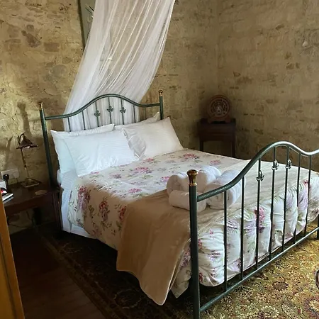 Hébergement de vacances Afames House - Beautiful Traditional House